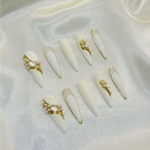 Press-on Nails Set ✨